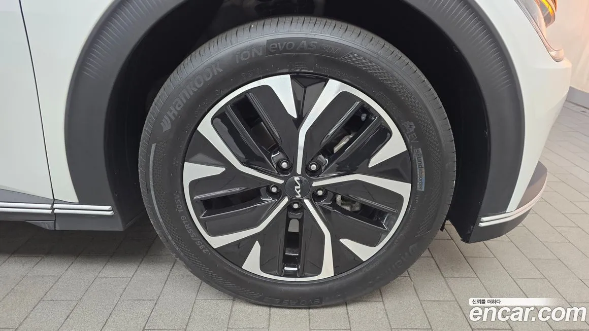 Kia EV6 2023 из KR, фото 10