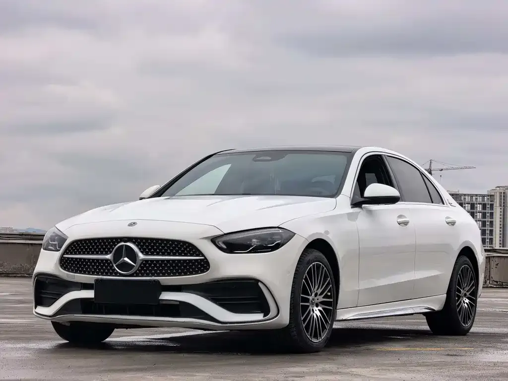 Mercedes-Benz C-Class — фото 1