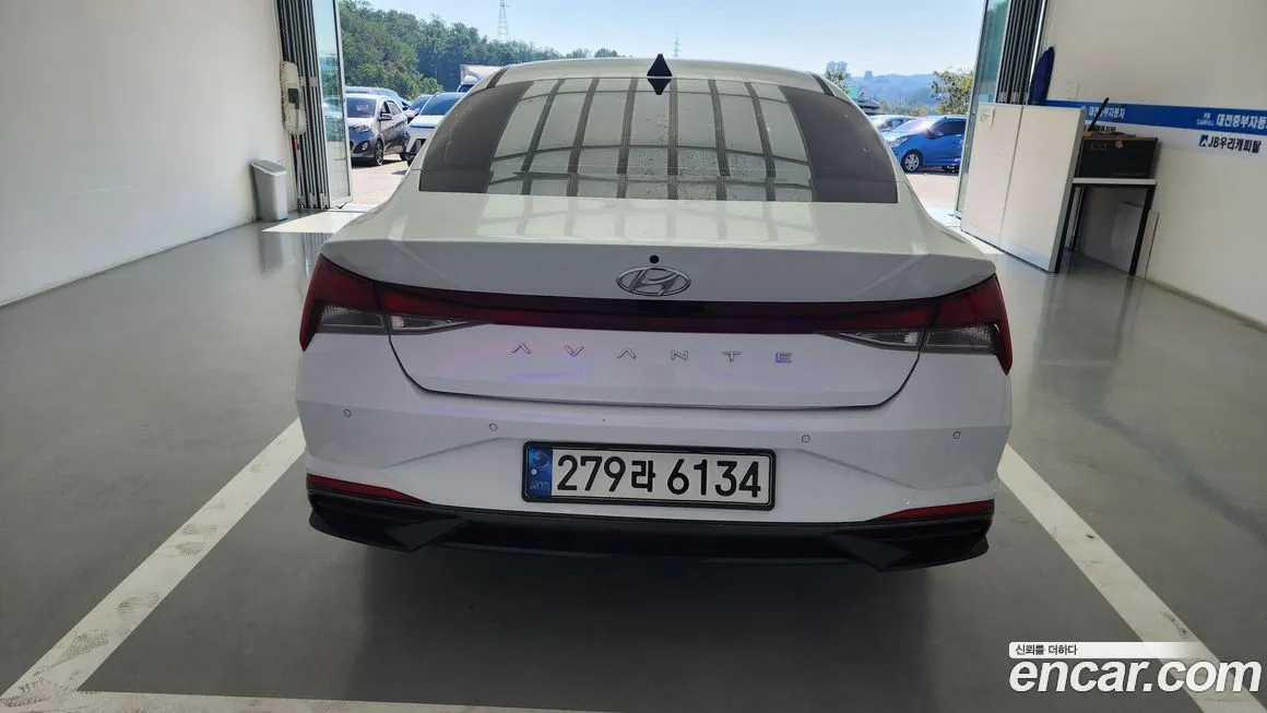 Hyundai AVANTE — фото 5