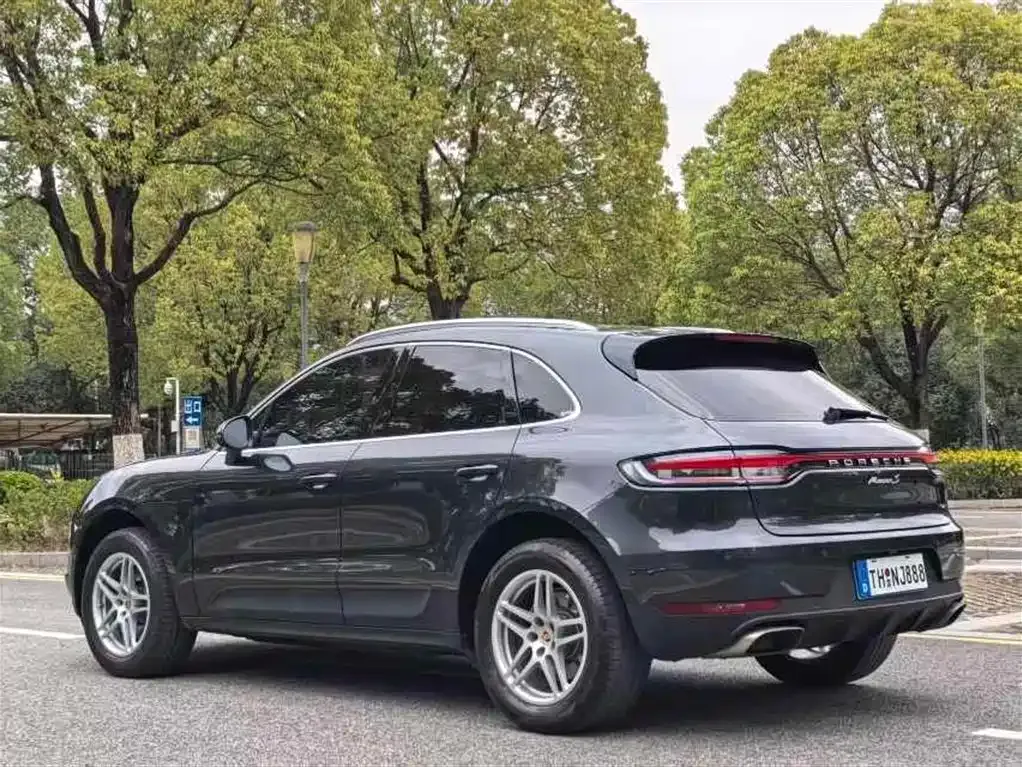 Porsche Macan — фото 8
