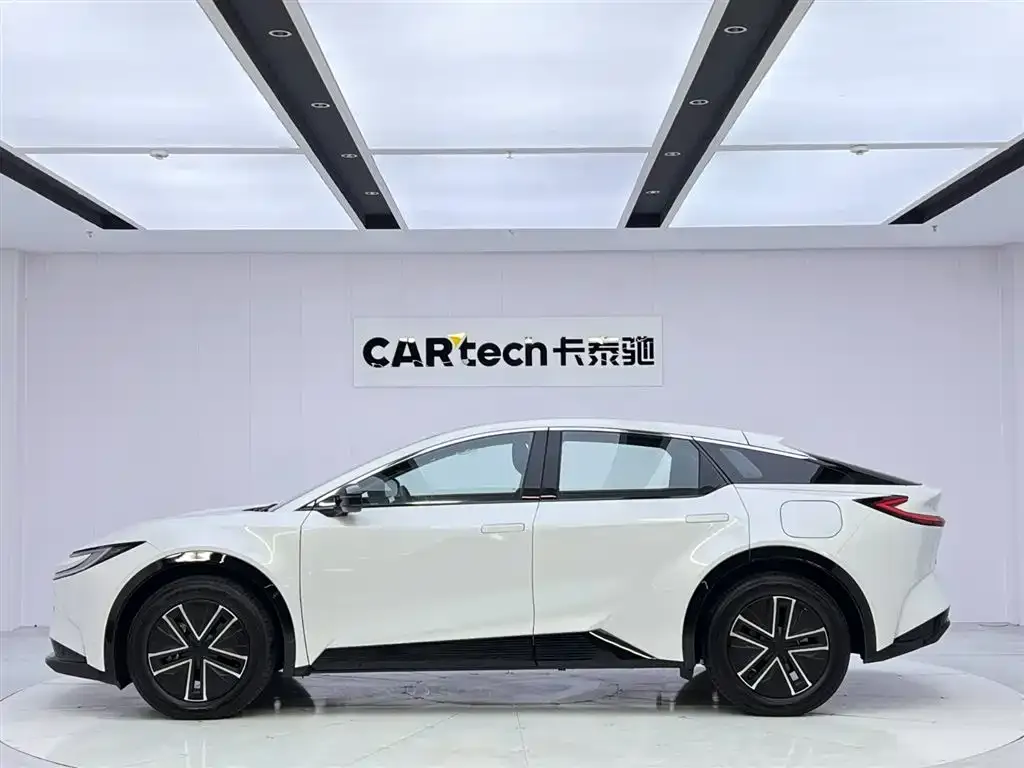 Toyota bZ5 2026 из CN, фото 10