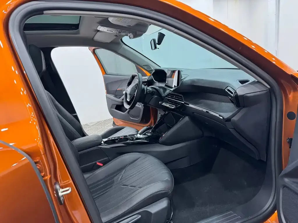 Peugeot 2008 2023 из CN, фото 2