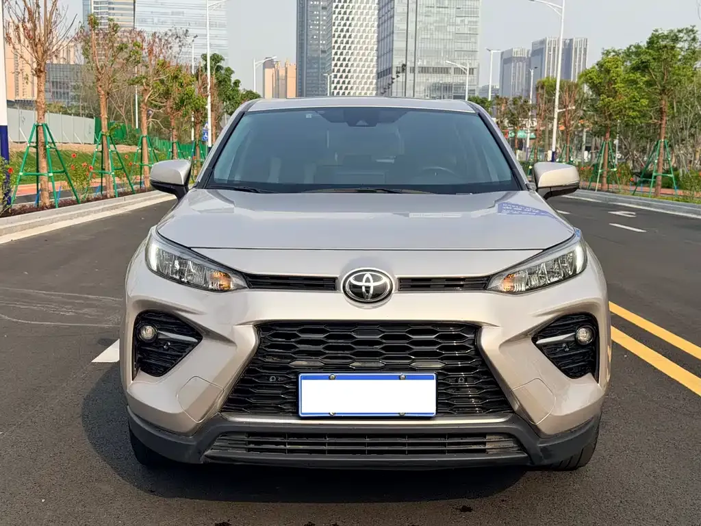 Toyota Wildlander — фото 7