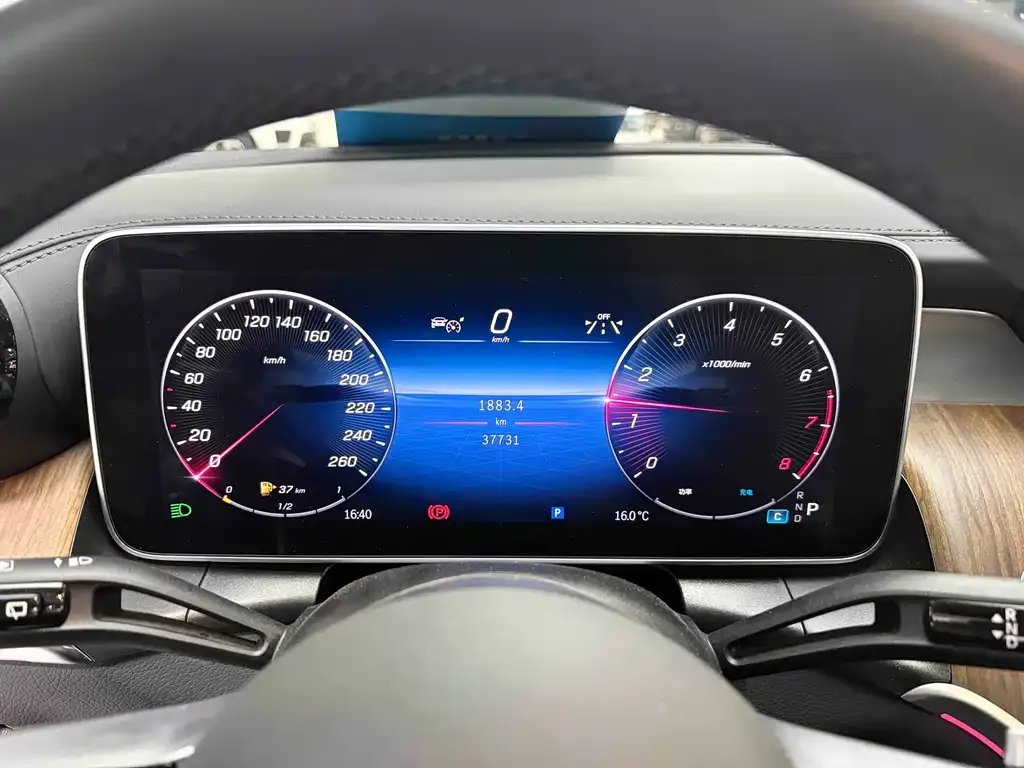 Mercedes-Benz GLC 2024 из CN, фото 4
