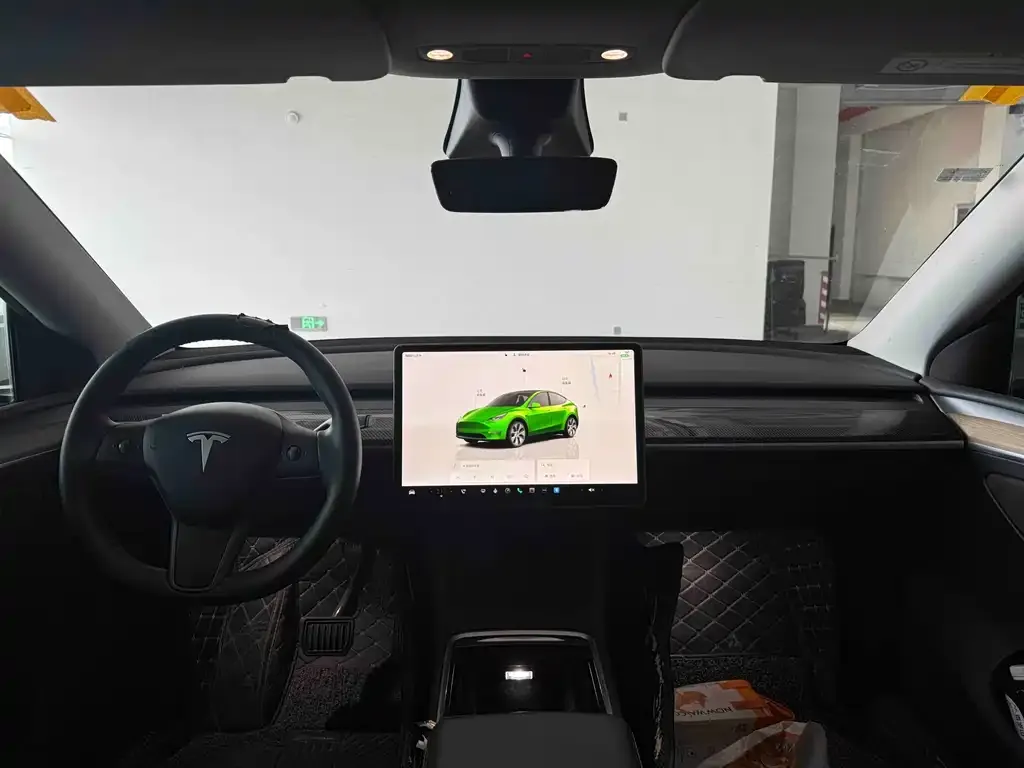 Tesla Model Y — фото 7