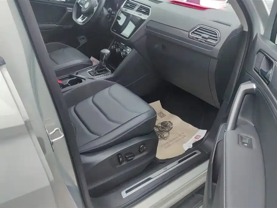 Volkswagen Tiguan L 2021 из CN, фото 10