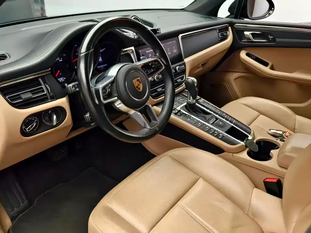 Porsche Macan — фото 9