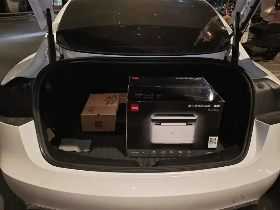 Tesla Model 3 — фото 10