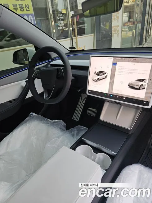 Tesla Model Y 2025 из KR, фото 3