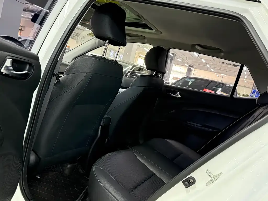 Kia KX1 — фото 8