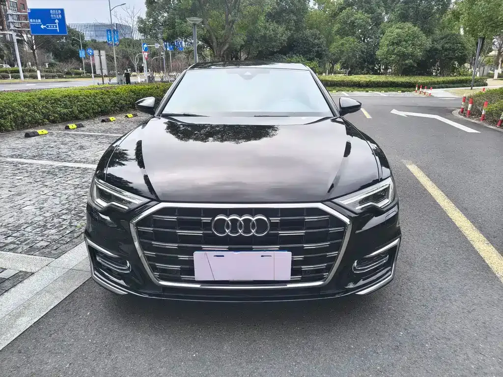Audi A6L 2022 из CN, фото 10