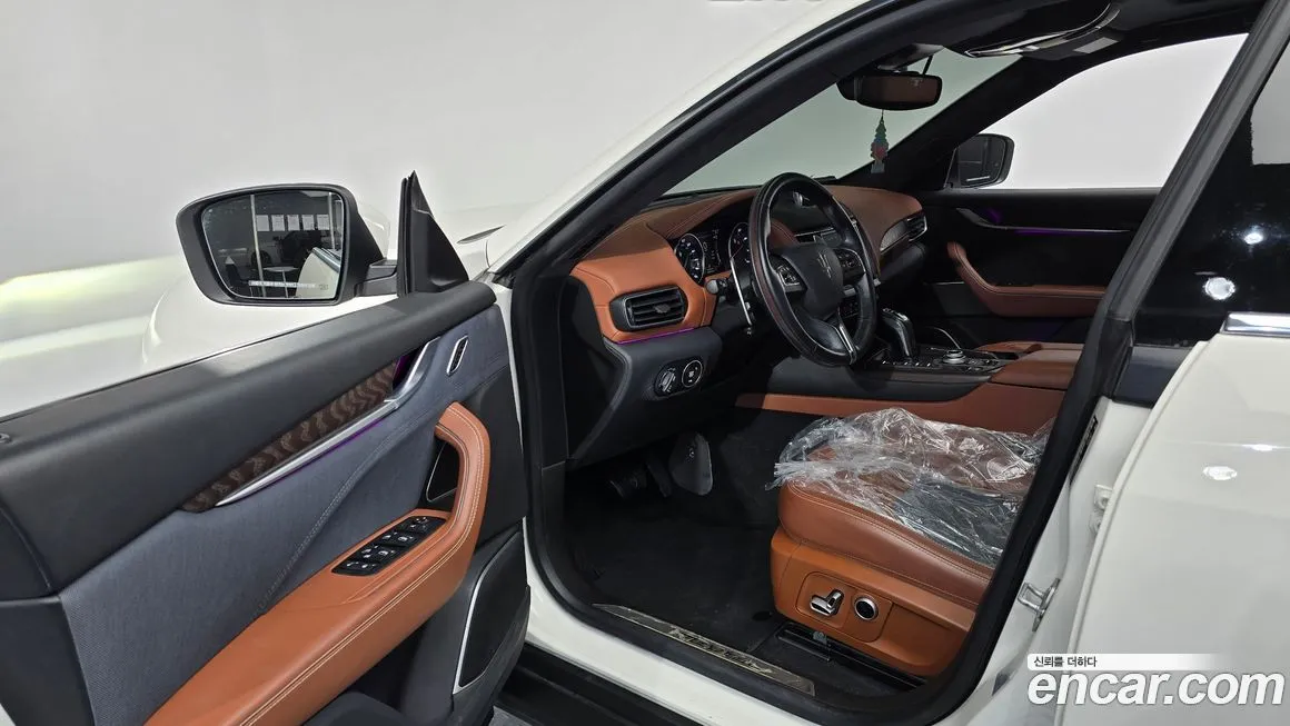 Maserati Levante 2021 из KR, фото 3