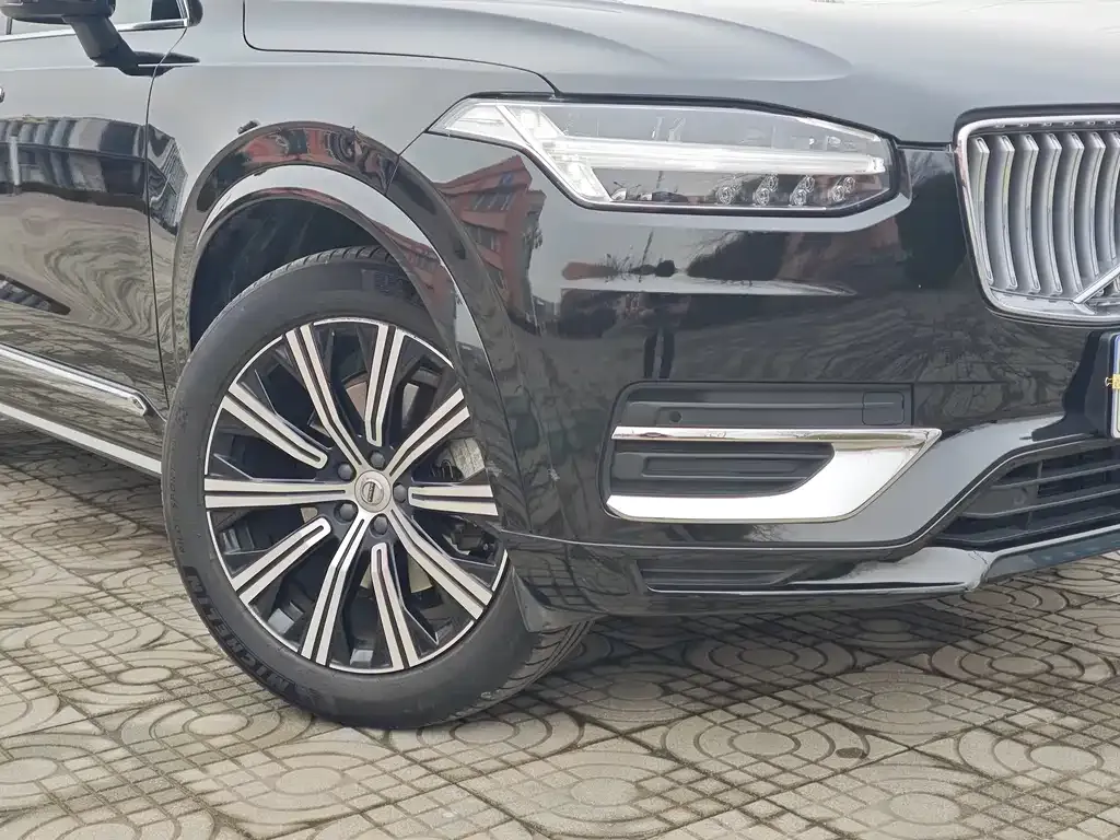 Volvo XC90 — фото 4