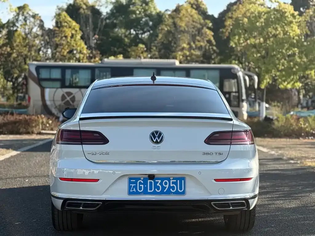 Volkswagen CC — фото 3