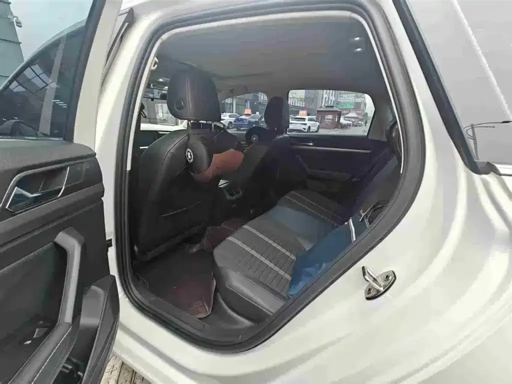 Volkswagen Lavida 2024 из CN, фото 3