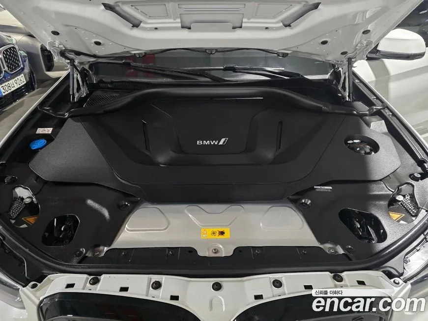 BMW iX3 — фото 4