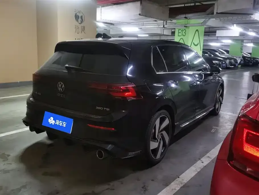 Volkswagen Golf GTI — фото 3
