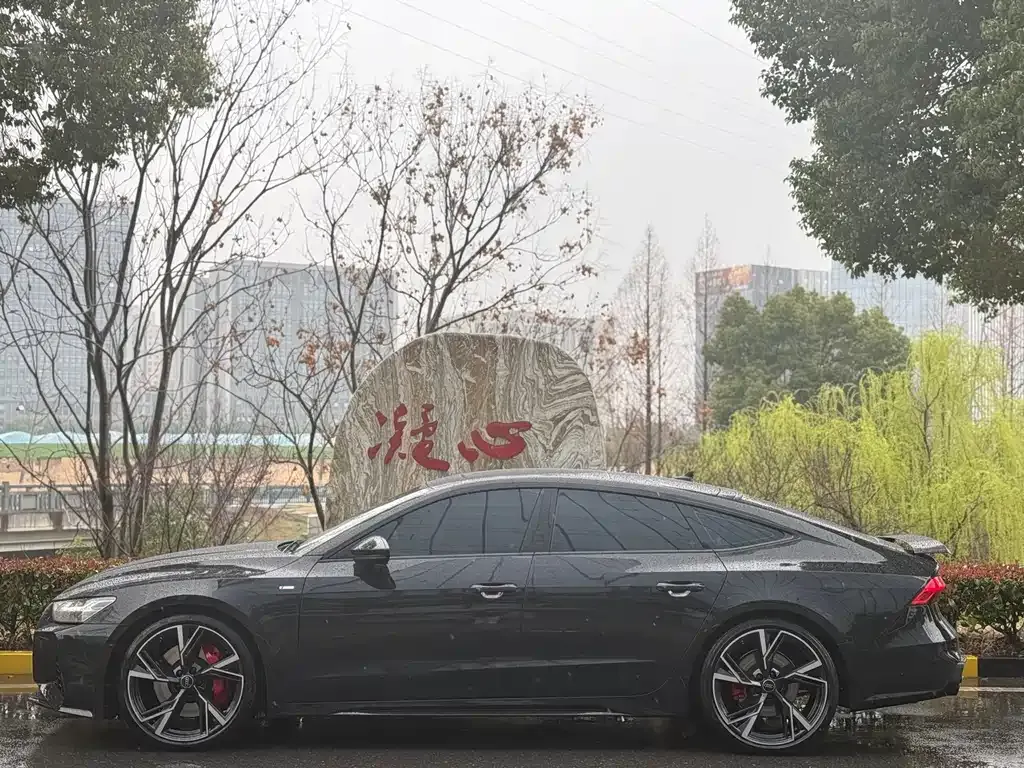 Audi A7 — фото 7
