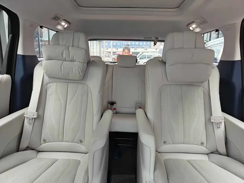 Buick GL8 Hybrid 2025 из CN, фото 9