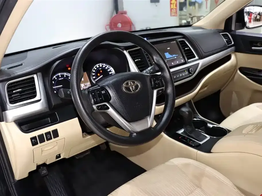 Toyota Highlander 2021 из CN, фото 8
