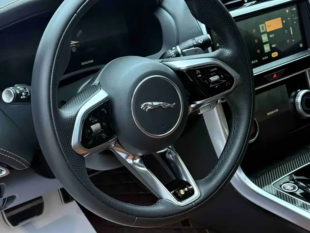 Jaguar XEL 2025 из CN, фото 10