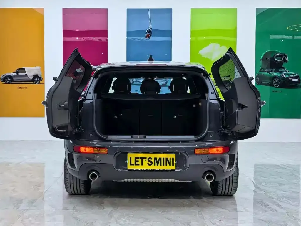 MINI Clubman — фото 3