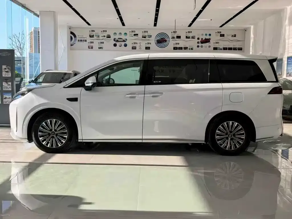 BYD Xia 2025 из CN, фото 10