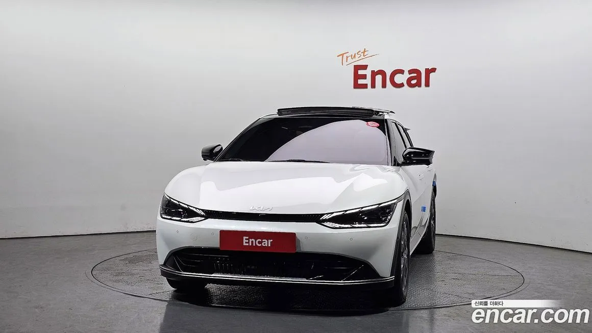Kia EV6 2023 из KR, фото 3