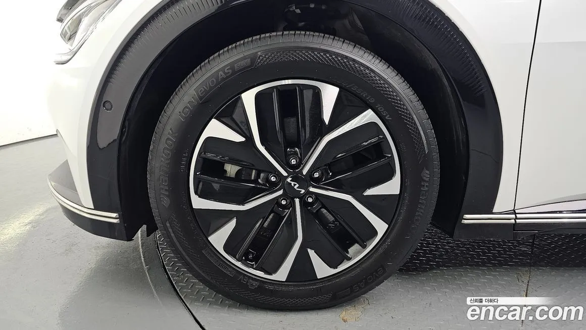 Kia EV6 2023 из KR, фото 6