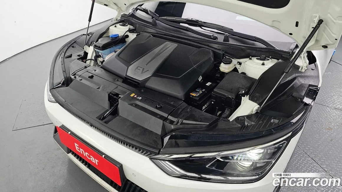 Kia EV6 2023 из KR, фото 7