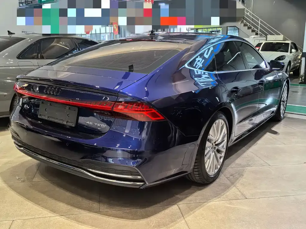 Audi A7 — фото 8