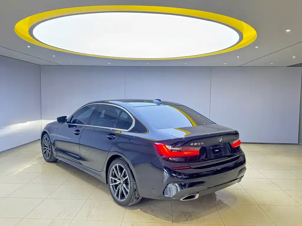 BMW 3 Series 2022 из CN, фото 3