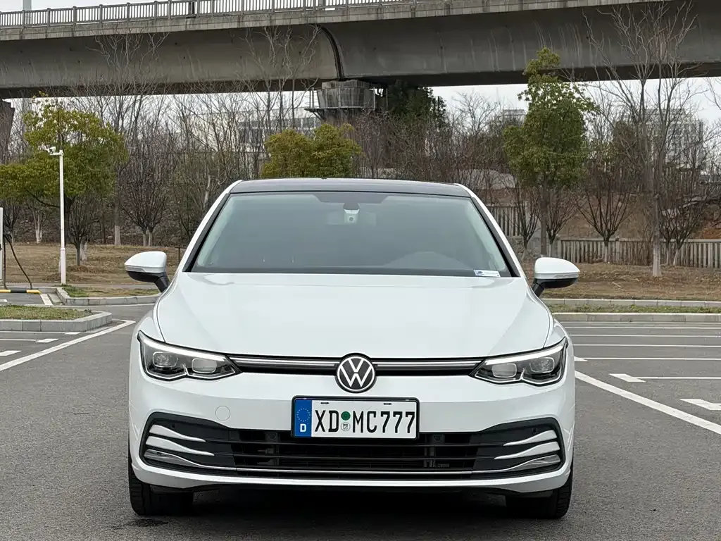 Volkswagen Golf — фото 7