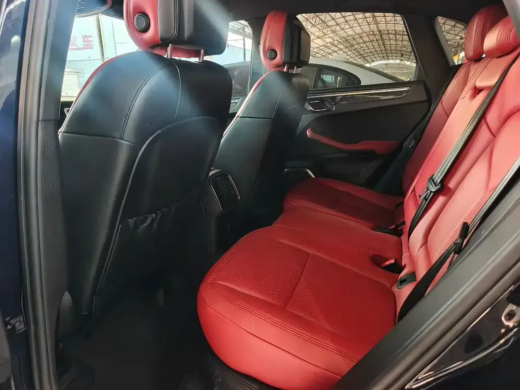 Porsche Macan 2021 из CN, фото 5