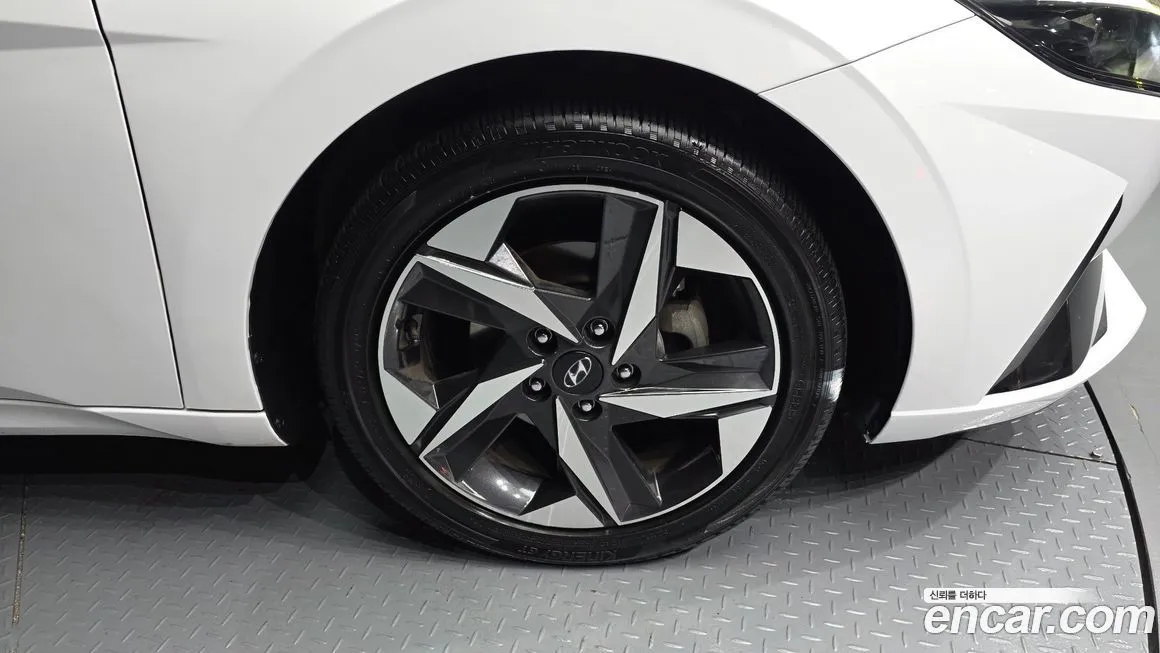 Hyundai AVANTE — фото 9