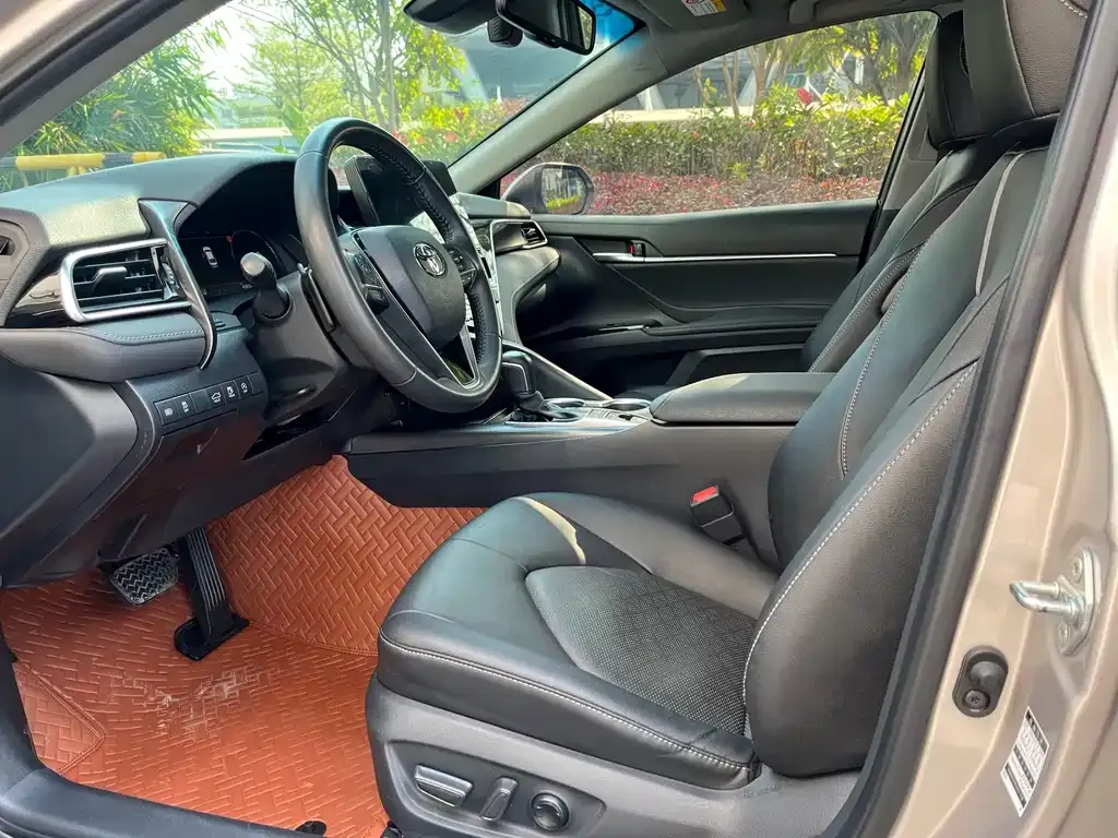 Toyota Camry 2022 из CN, фото 7