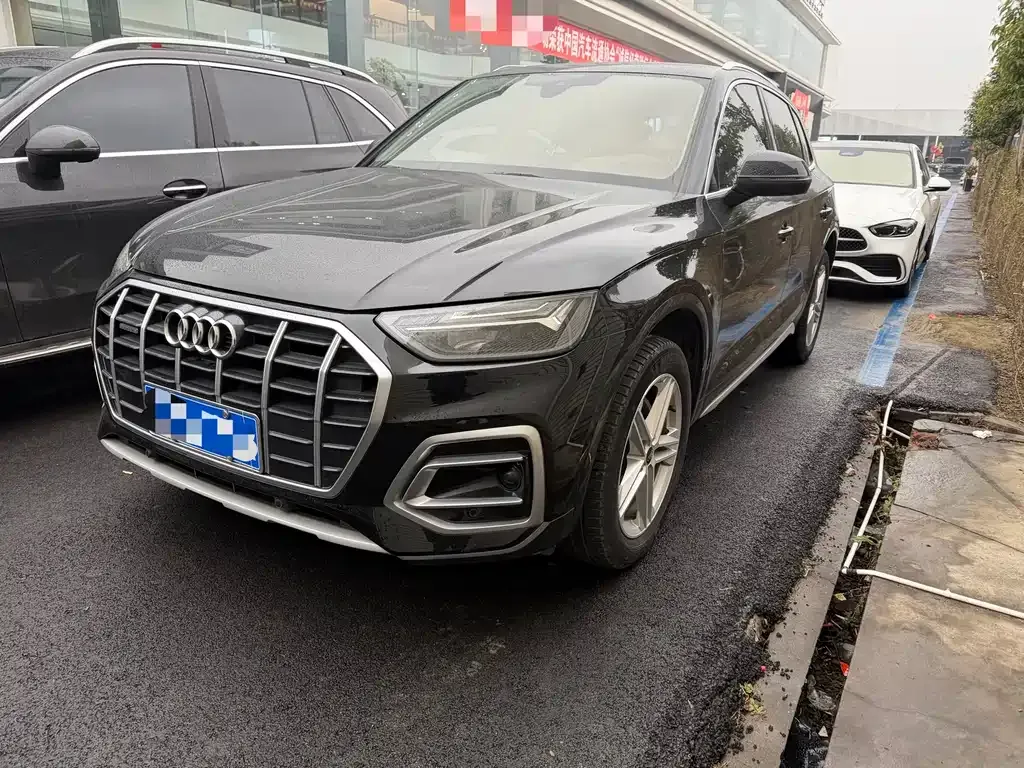 Audi Q5L 2022 из CN, фото 1