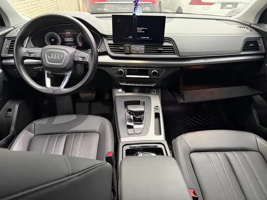 Audi Q5L 2022 из CN, фото 8