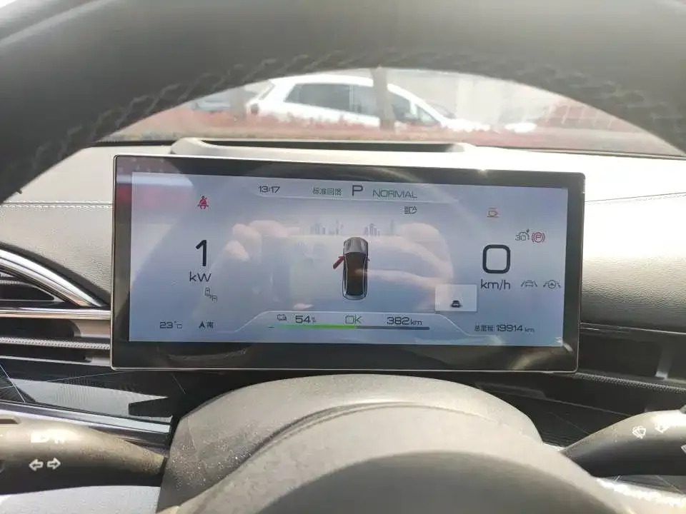 BYD Seal — фото 4