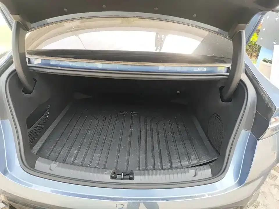 BYD Seal — фото 3
