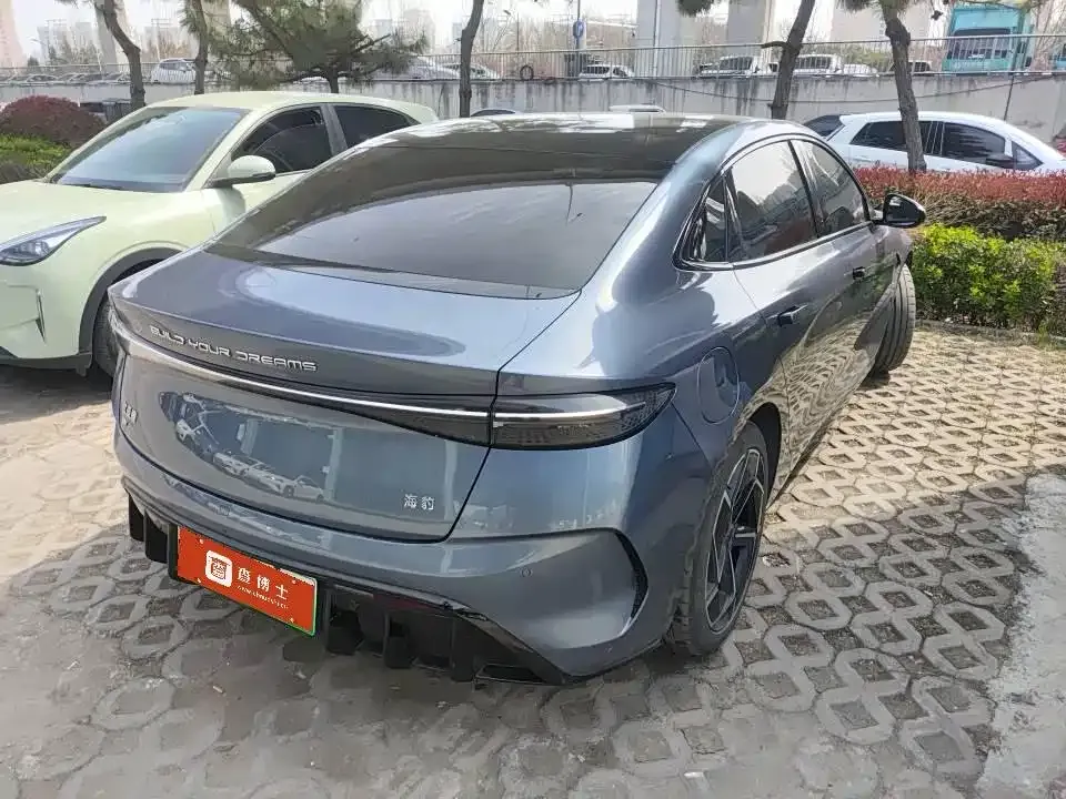 BYD Seal — фото 8