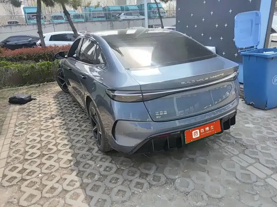 BYD Seal — фото 5
