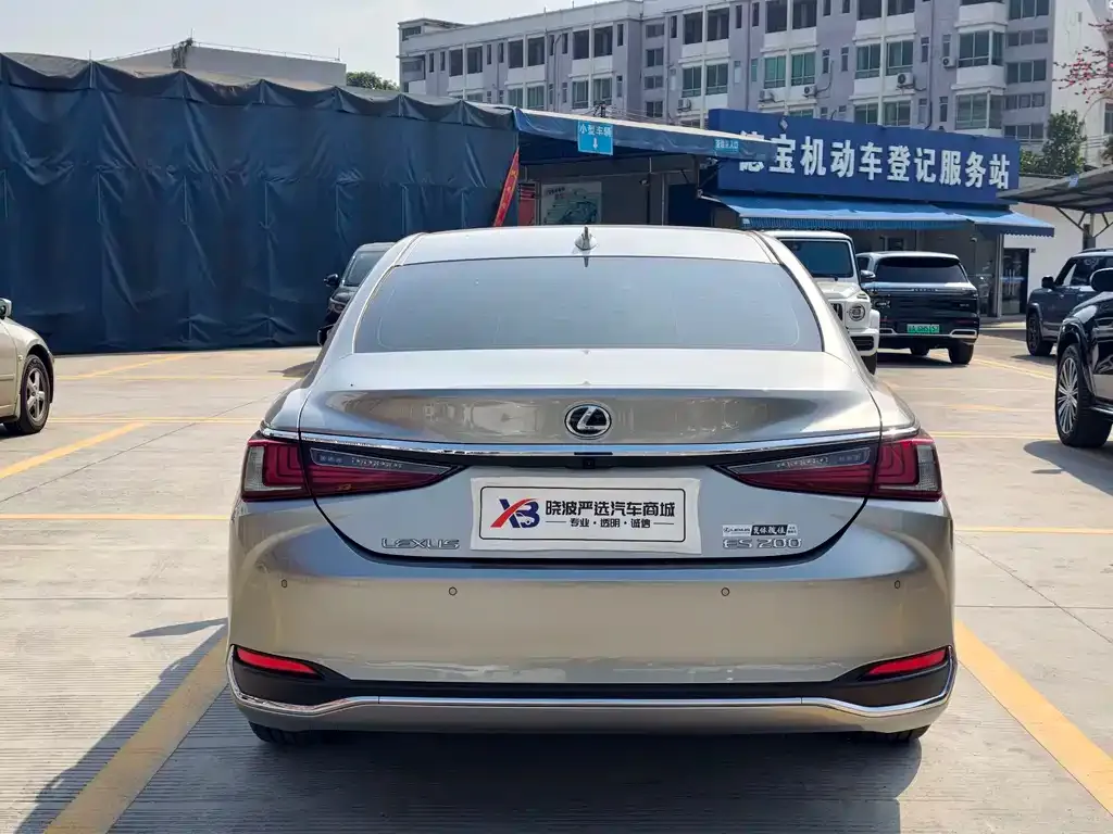 Lexus ES — фото 3