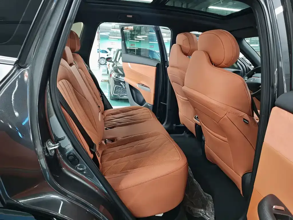 Changan CS75PLUS 2024 из CN, фото 5