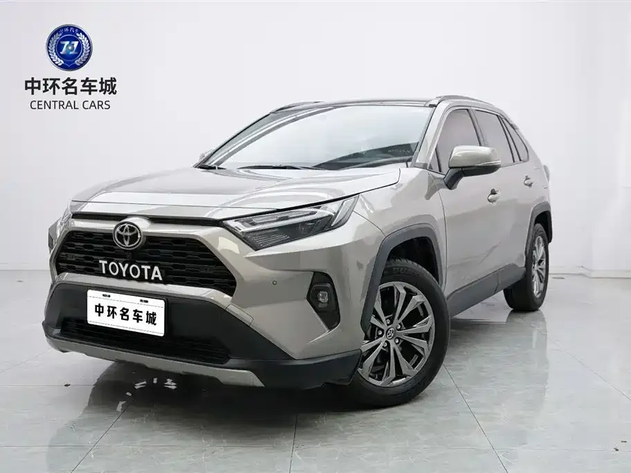 Toyota RAV4 2023 из CN, фото 1