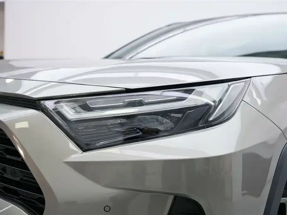 Toyota RAV4 2023 из CN, фото 6