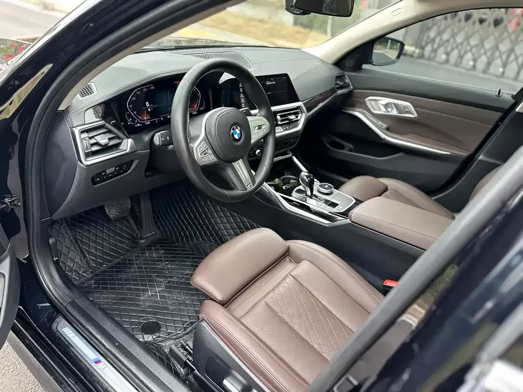 BMW 3 Series 2022 из CN, фото 5