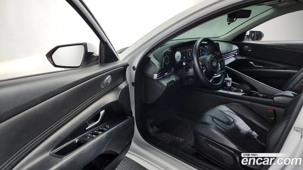 Hyundai AVANTE — фото 2