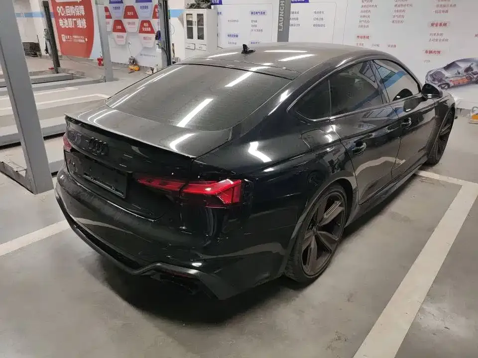 Audi RS 5 2024 из CN, фото 9