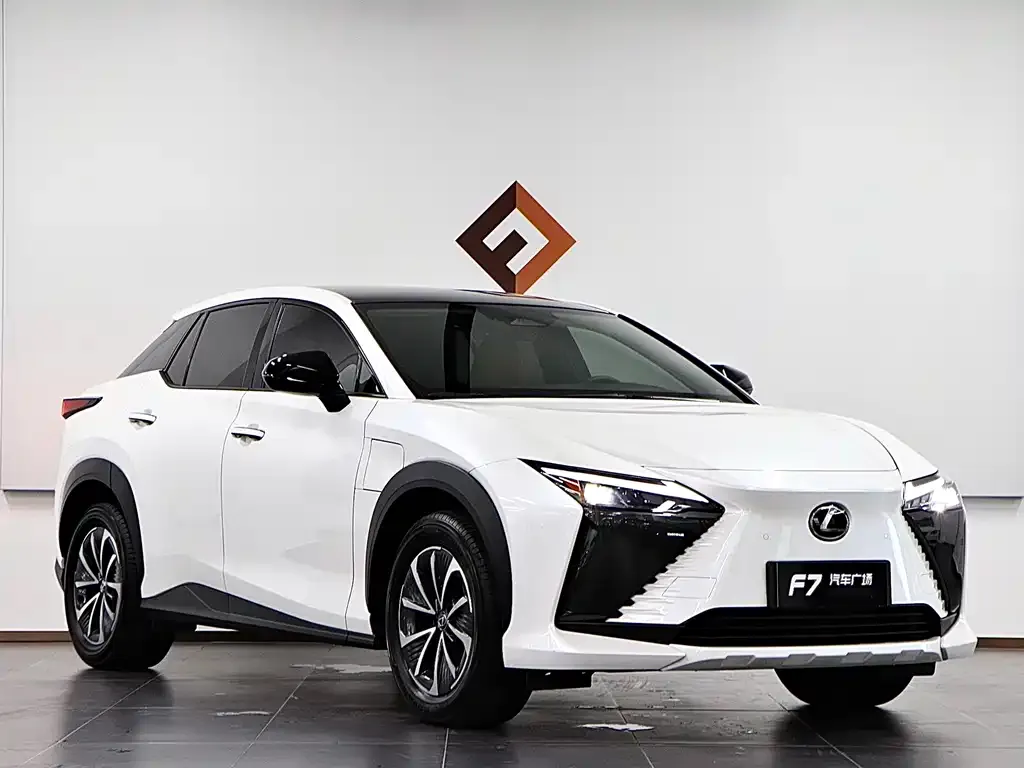 Lexus RZ — фото 3